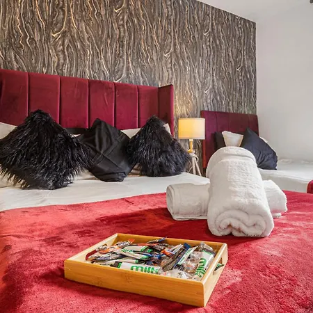 Oceanic Bliss - Monthly With Free Park & Netflix Apartment *